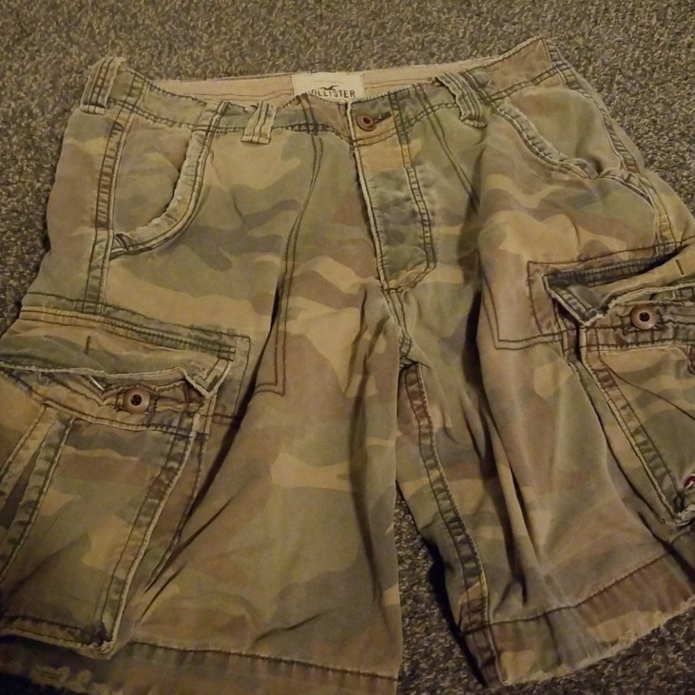 Hollister camo cargo shorts